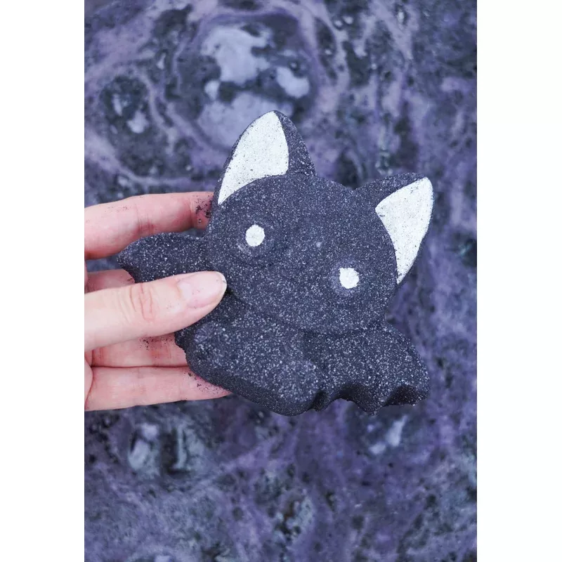 Bat [Black/Silver] | BATH BOMB