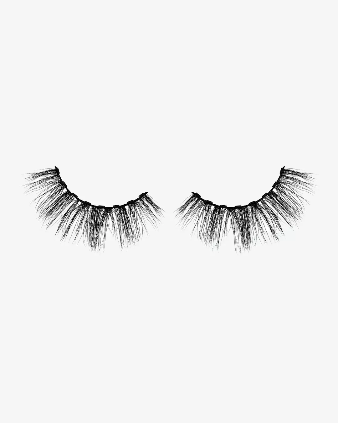 Magnet-Eyezed Magnetic Lashes