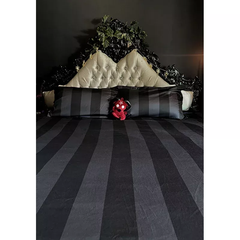 Midnight Creeps | QUILT SET [KING]