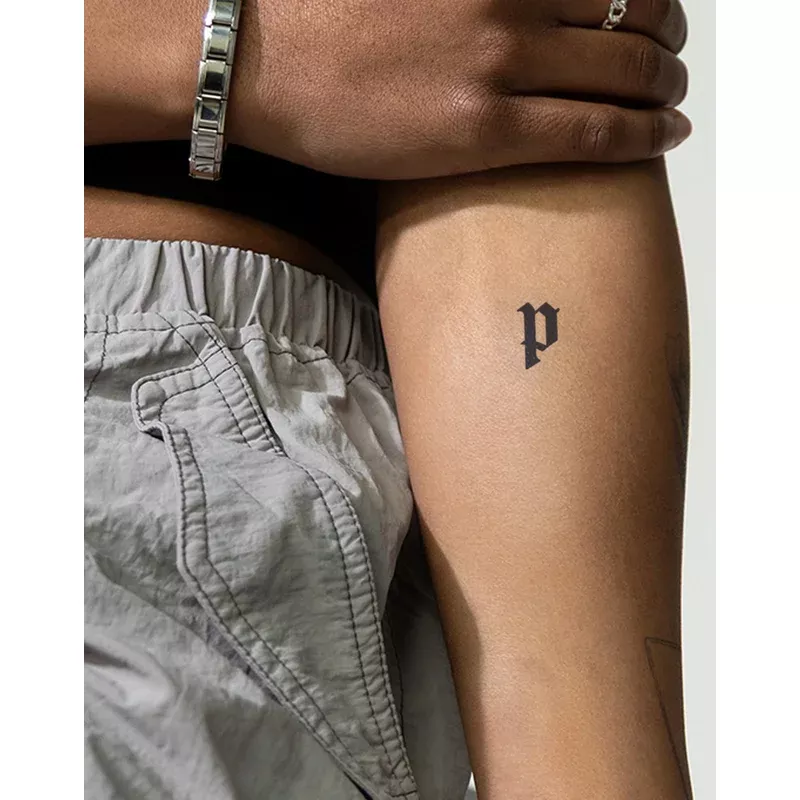 p p