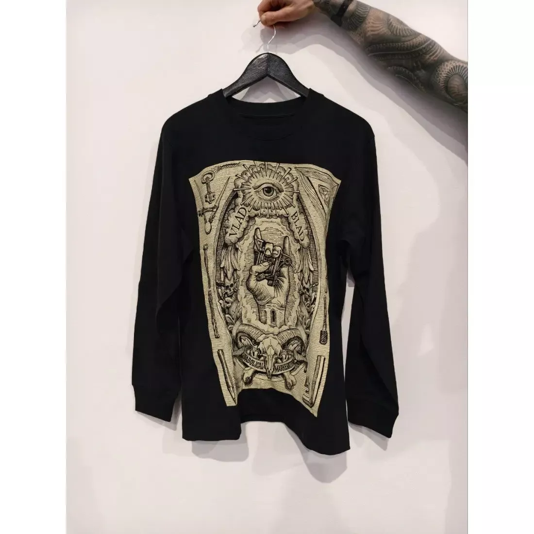 vlad-blad-longsleeve-vbi-black VLAD BLAD - Longsleeve VBI Black